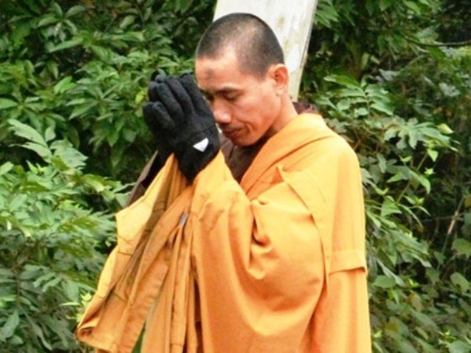 Ngày 14/11/2012, nhà sư chính thức bước chân tới địa phận Suối Tắm (Yên Tử). Chỉ một thời gian rất ngắn nữa, nhà sư sẽ đến chùa Yên Tử và kết thúc hành trình.